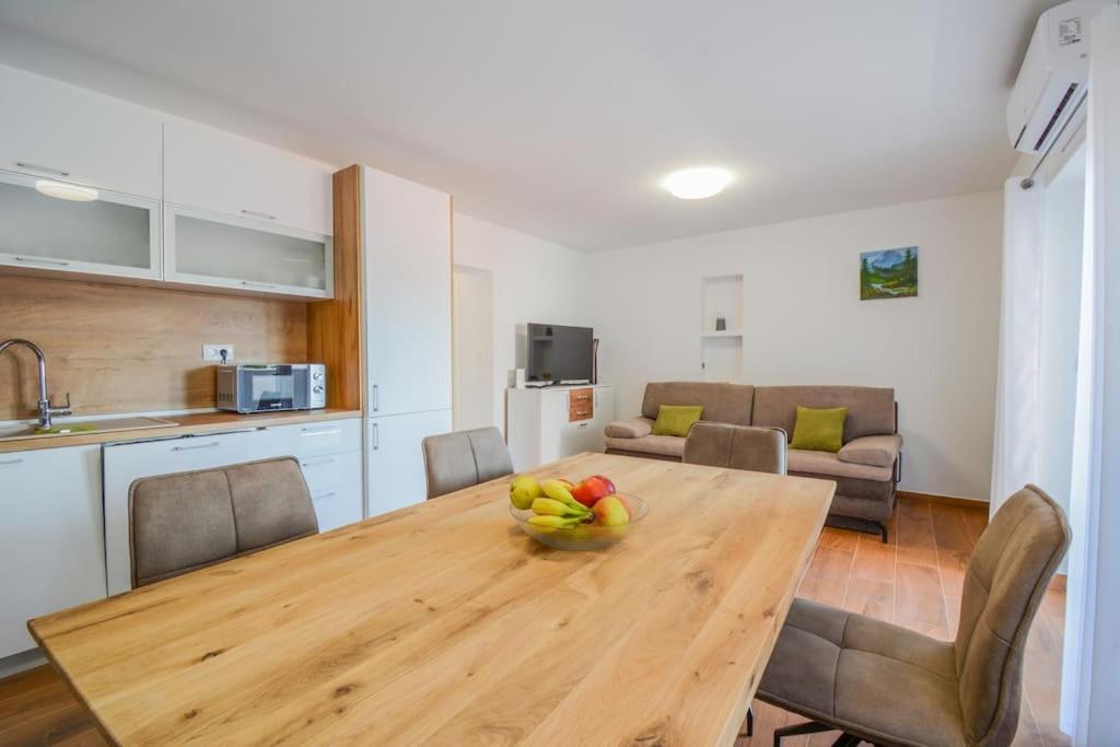 Villa With Amazing View And A Private Pool, Susnjar 1 Krusevo  Экстерьер фото